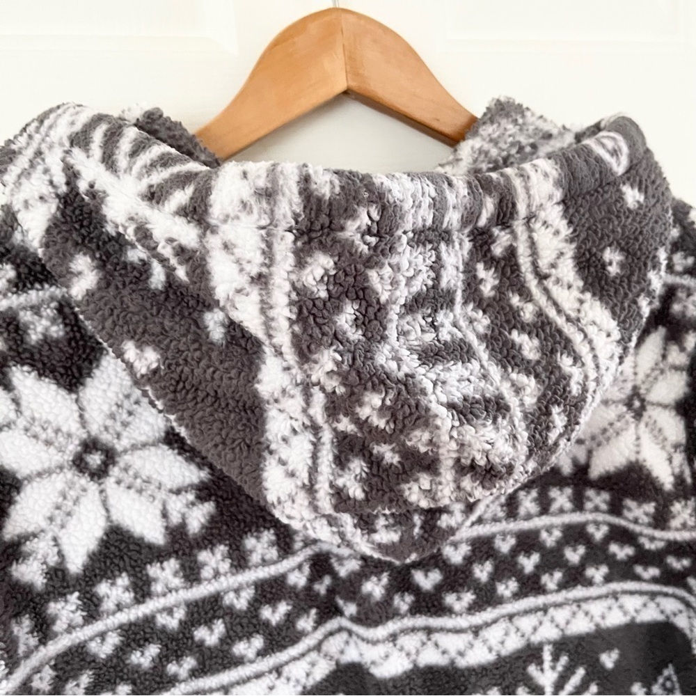 pajamagram Cozy Hoodie Sweatshirt. Large. - Picture 9 of 9